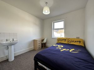 Photo 25- click for photo gallery